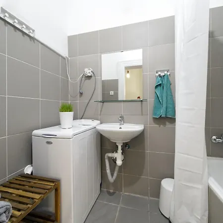 Like At In Center Of Apartman