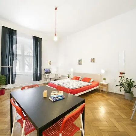 Like At In Center Of Apartment *